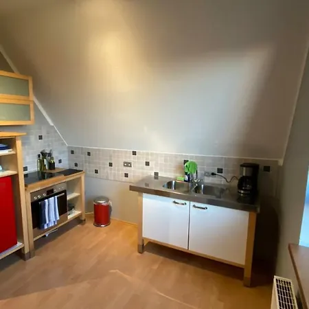 *To Hus* Wohnung Am Rande Von Jever Exterior photo